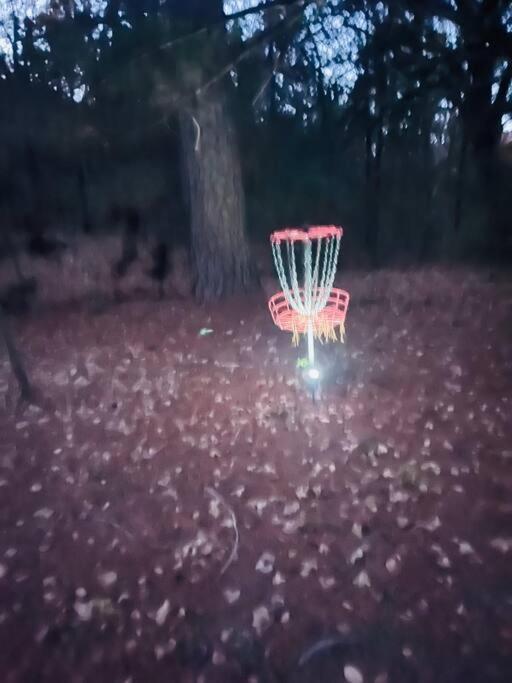 Bastrop Tiny Disc Golf Retreat Villa Ngoại thất bức ảnh