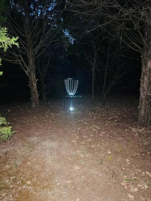 Bastrop Tiny Disc Golf Retreat Villa Ngoại thất bức ảnh